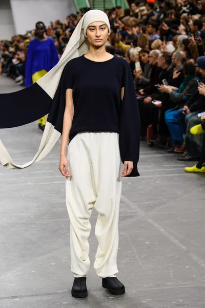 Look 54